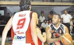 Ol�mpico gan� con solvencia