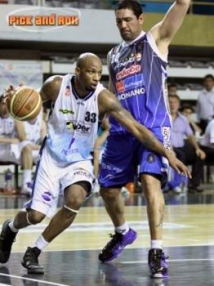 Lleg� Williams y ma�ana arribar� Lee Nailon