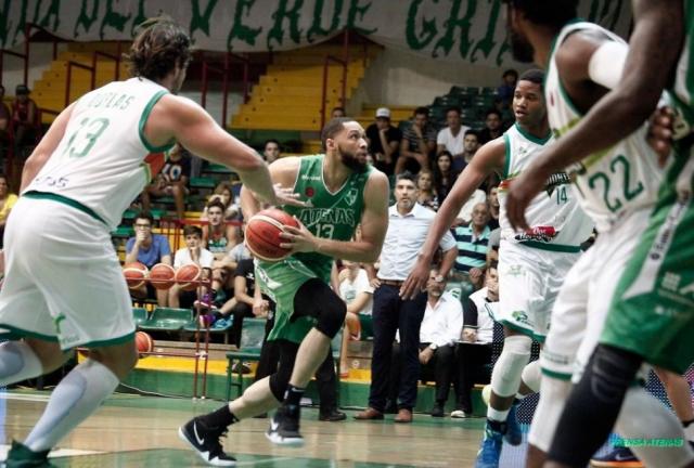 Hobson plant� a Atenas y se fue a Grecia