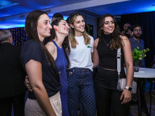 Se present� la temporada 25-26 con novedades